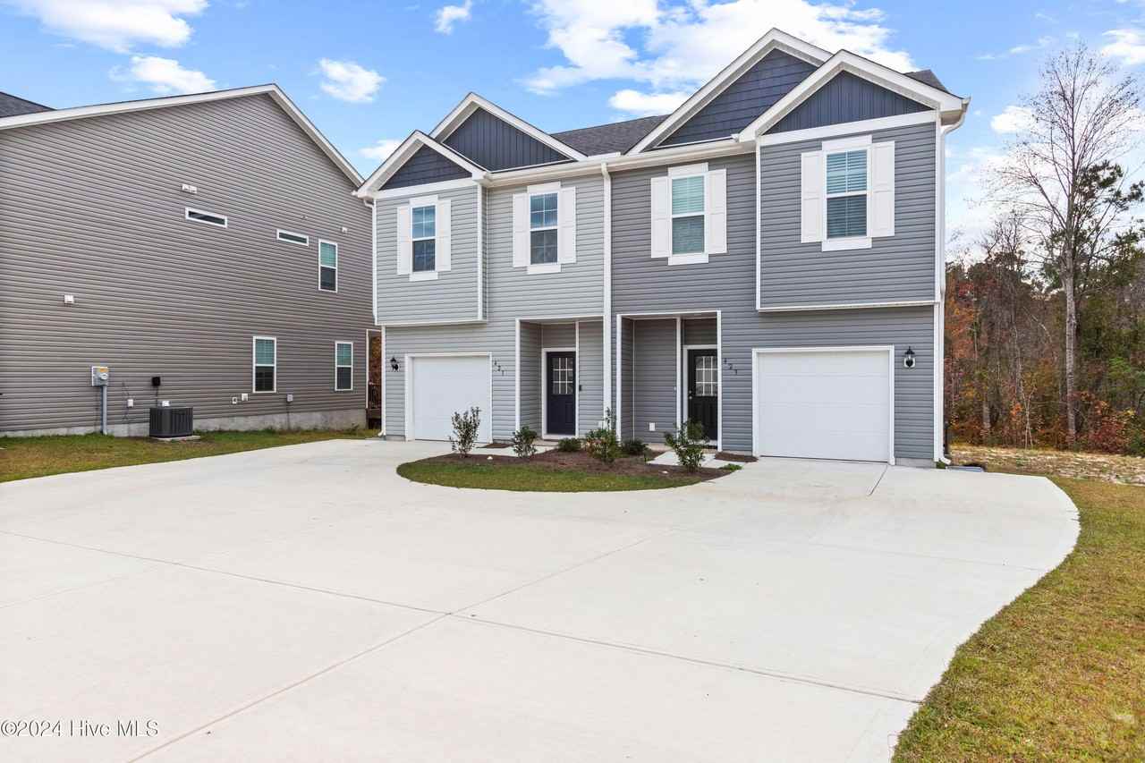 421 Blockade Shoal Ln - Photo 3 of 28