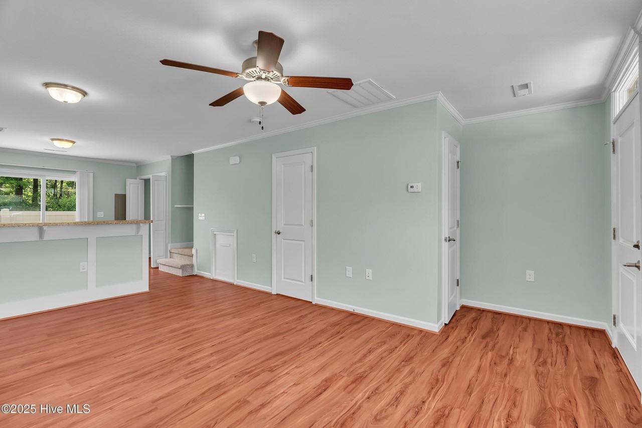 409 Sullivan Loop Rd - Photo 3 of 23