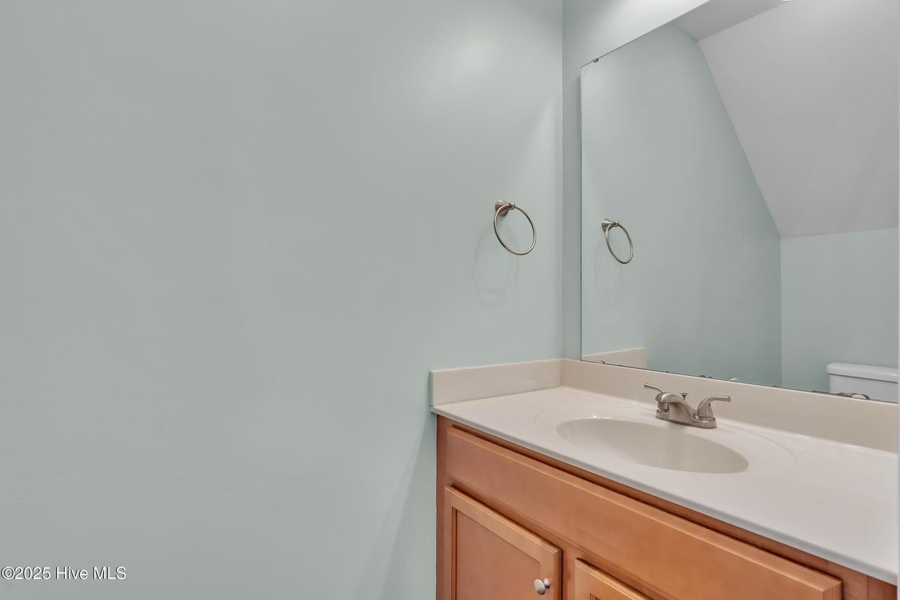 409 Sullivan Loop Rd - Photo 6 of 23