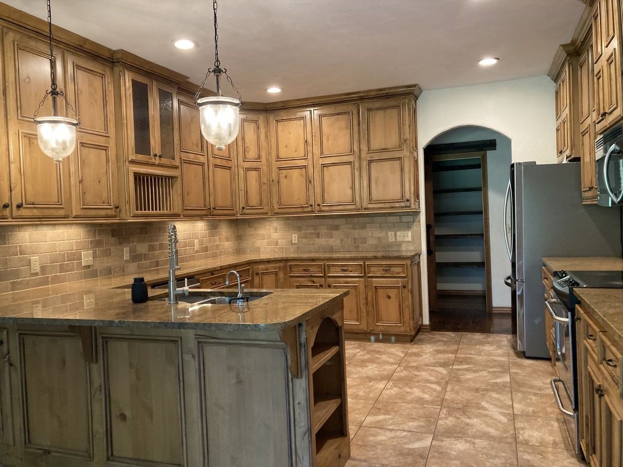 158 Blackbear Dr - Photo 4 of 17