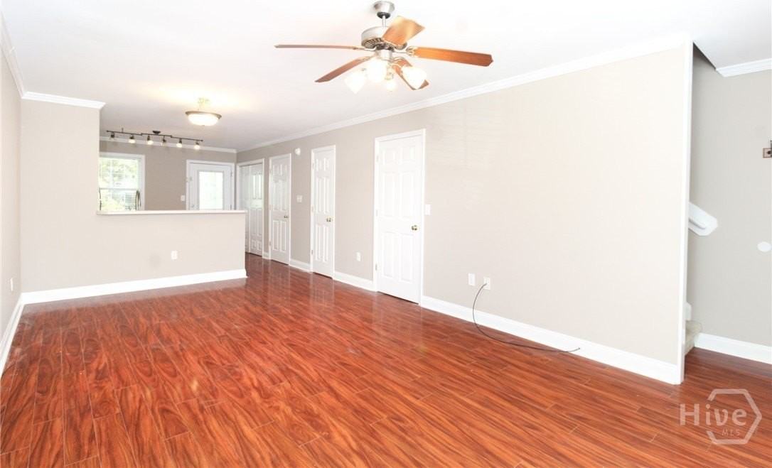 240 Cleveland Rd #440 - Photo 2 of 17
