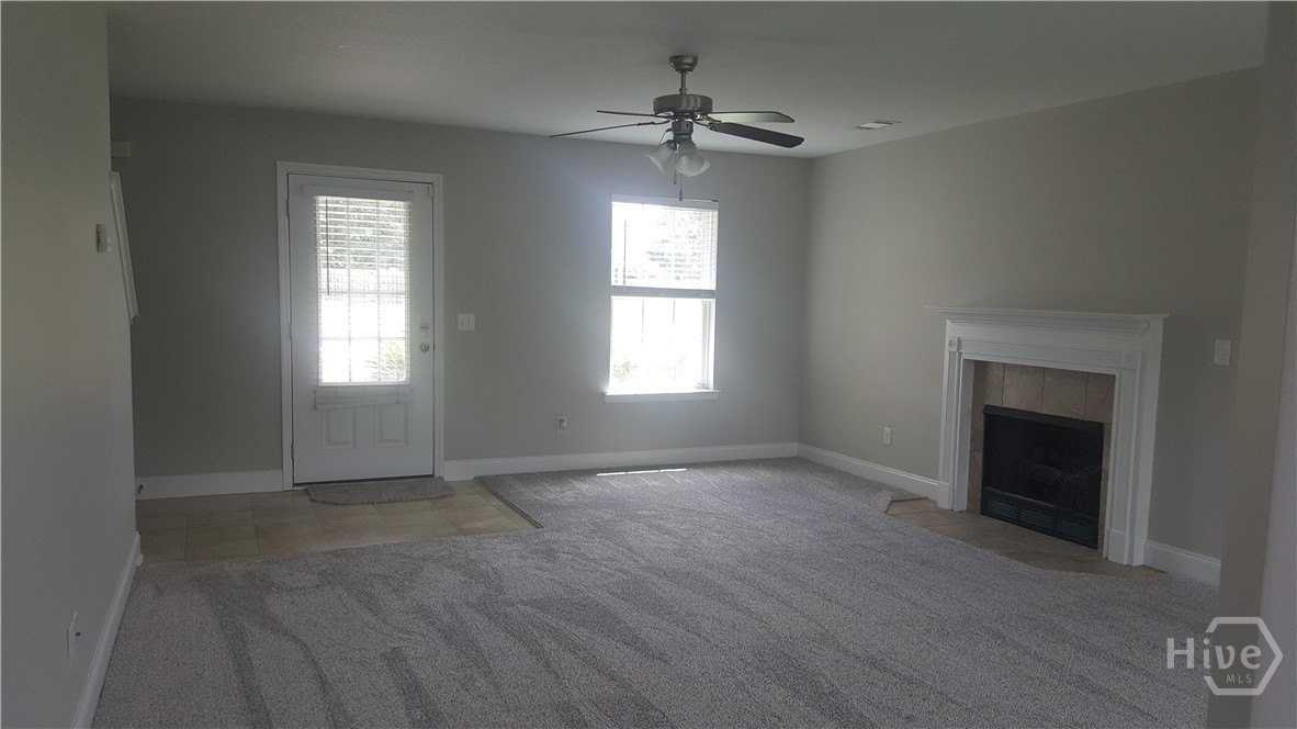 37 Wesleyan Dr - Photo 3 of 19