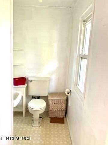 313 W Outer Dr - Photo 6 of 11