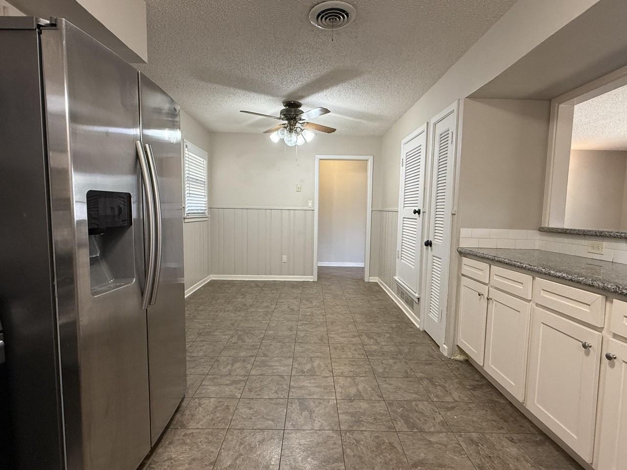 4913 18th St - Photo 5 of 17