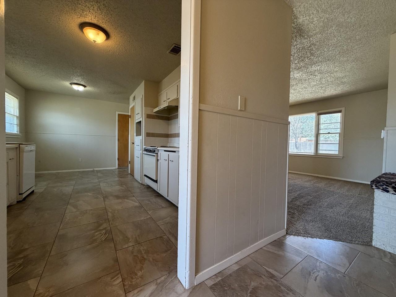 5016 46th St - Photo 3 of 21