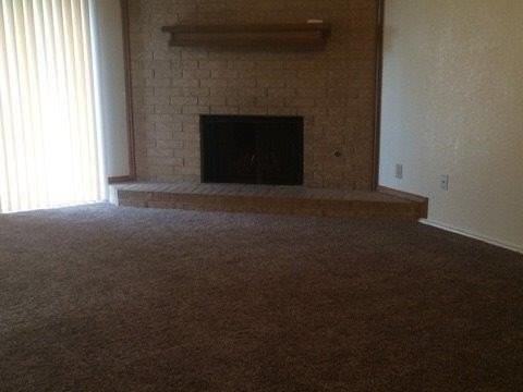 5728 93rd St - Photo 6 of 20