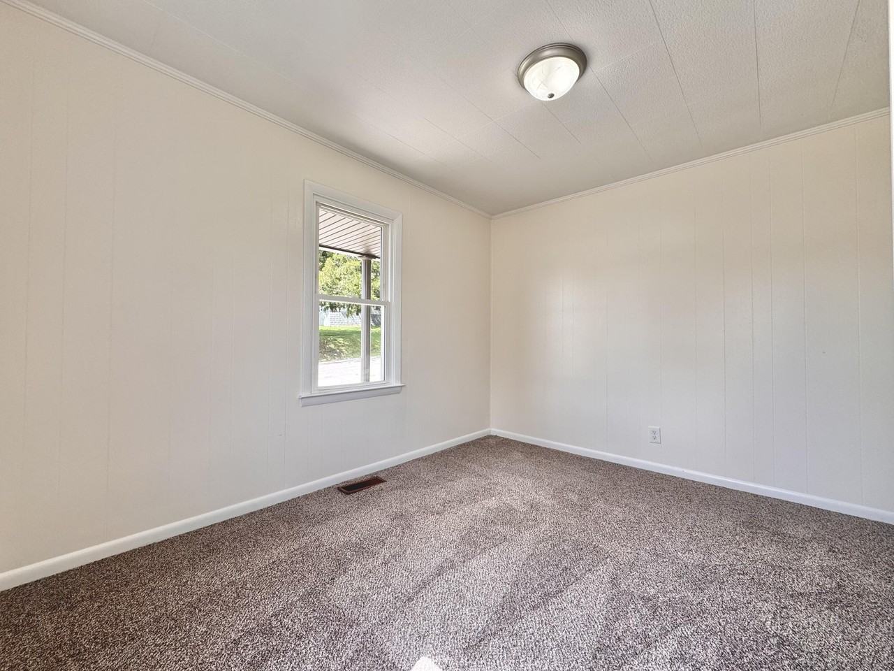 107 N Robbins Ct - Photo 6 of 21