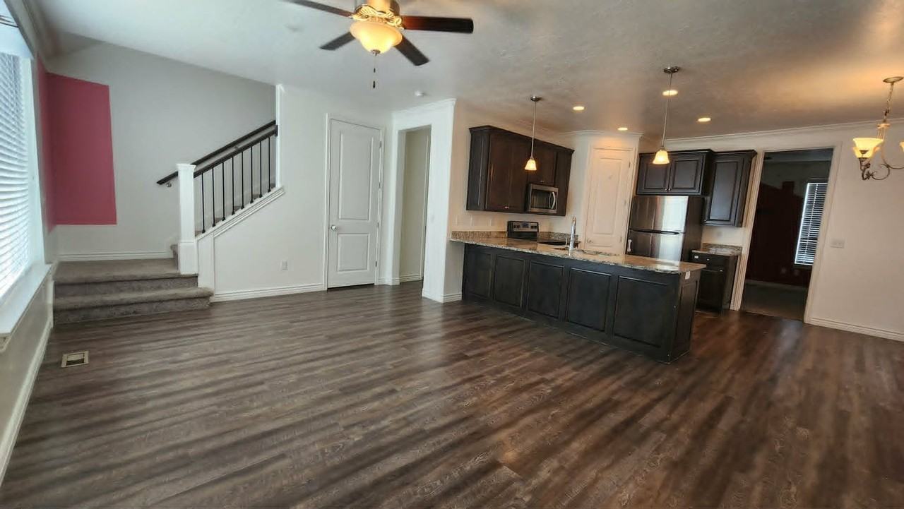 663 N 150 E #51 - Photo 3 of 14