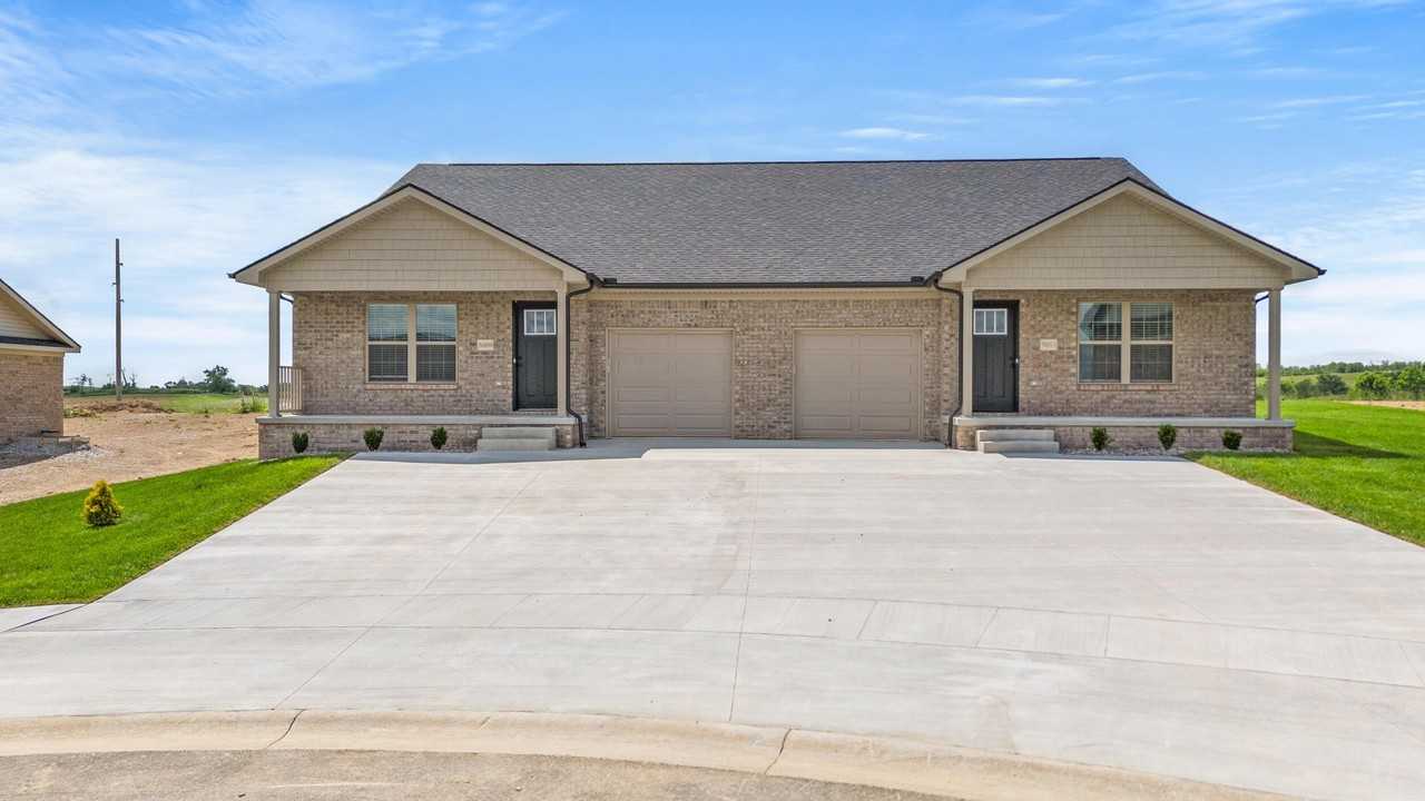 5009 Melana Way - Photo 2 of 21