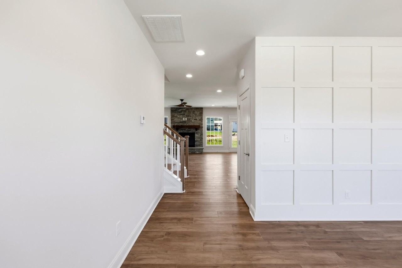 2869 Blackford Pkwy - Photo 5 of 35