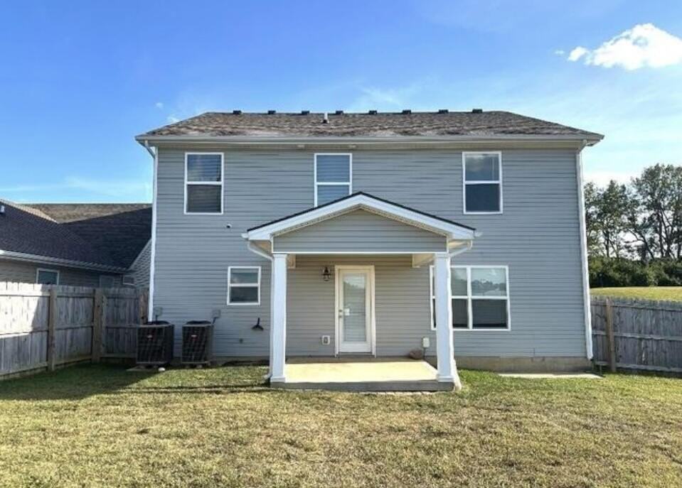 2601 Hailey Rose Way - Photo 3 of 4