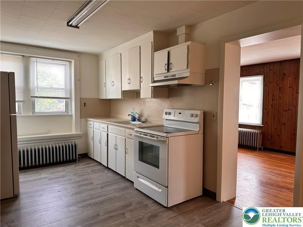 401 Main St #5 - Photo 2 of 10