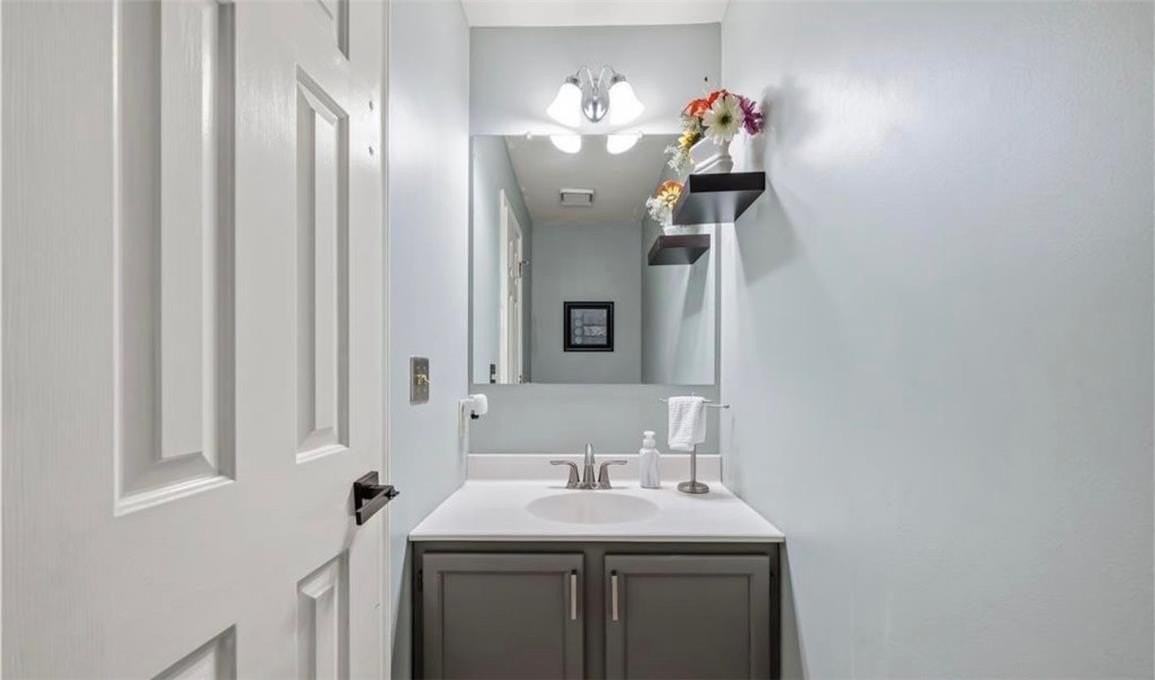 309 Hill Rd - Photo 5 of 9