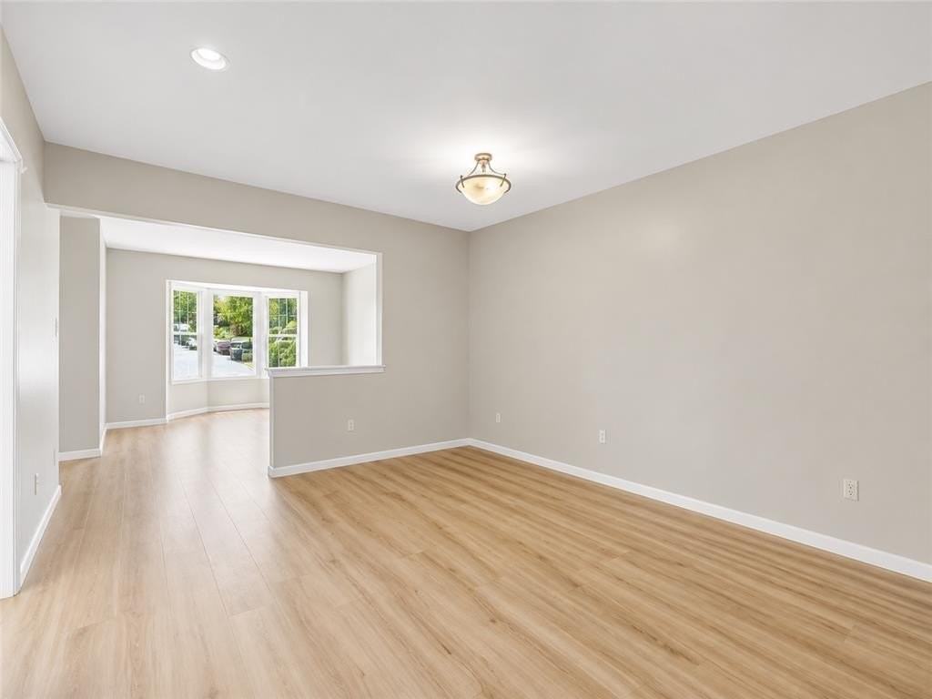 309 Hill Rd - Photo 7 of 9