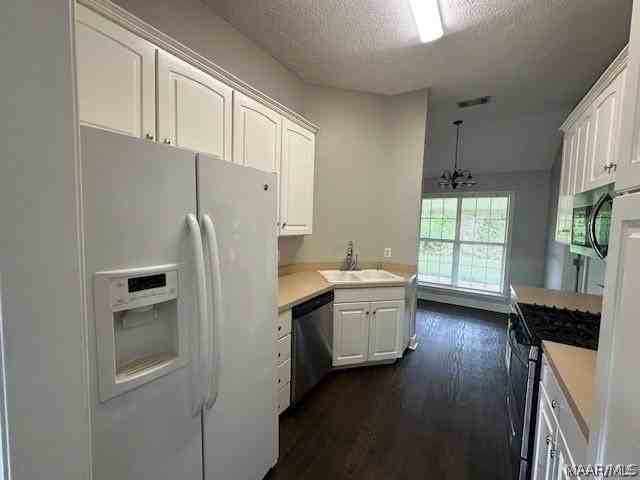 170 Allen Dr - Photo 3 of 13