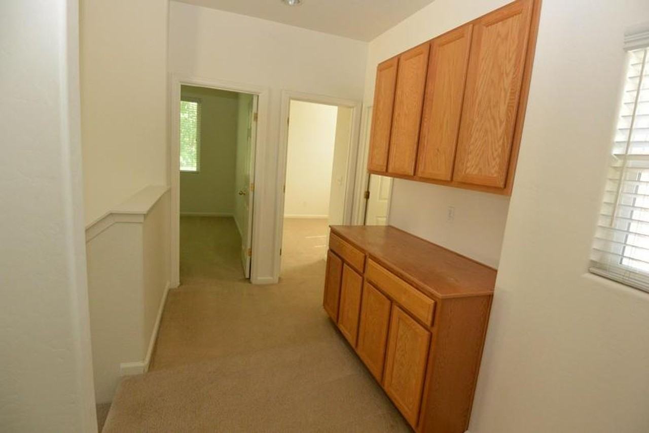 3204 N Kayenta St - Photo 7 of 16