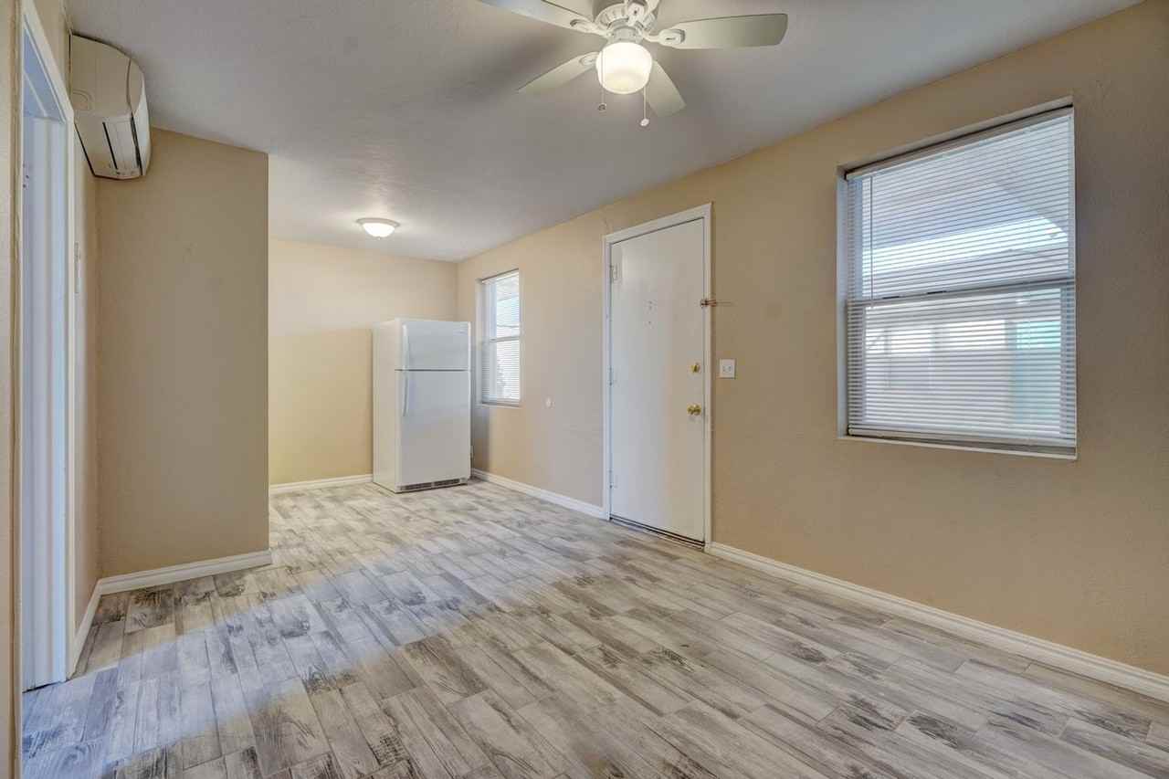 3131 N May Ave - Photo 4 of 16