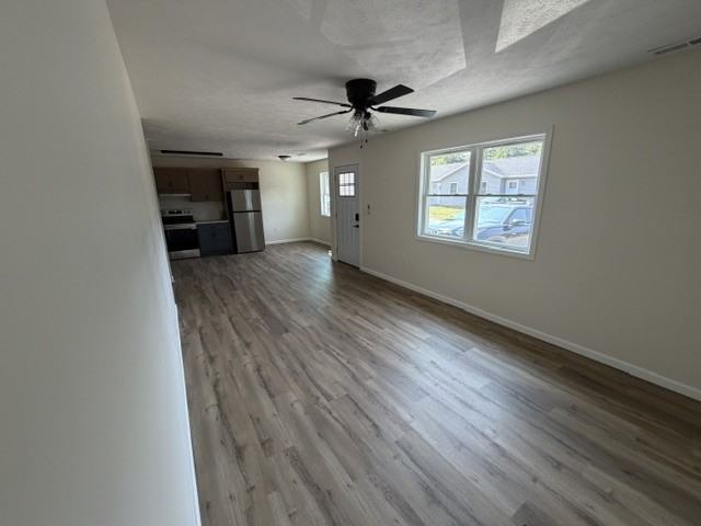 N 34th St #B - Photo 4 of 10