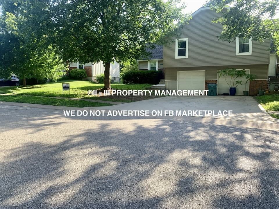 6123 Newton St #1 - Photo 2 of 27