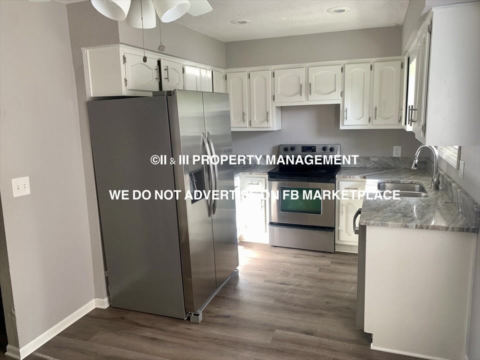 6123 Newton St #1 - Photo 6 of 27