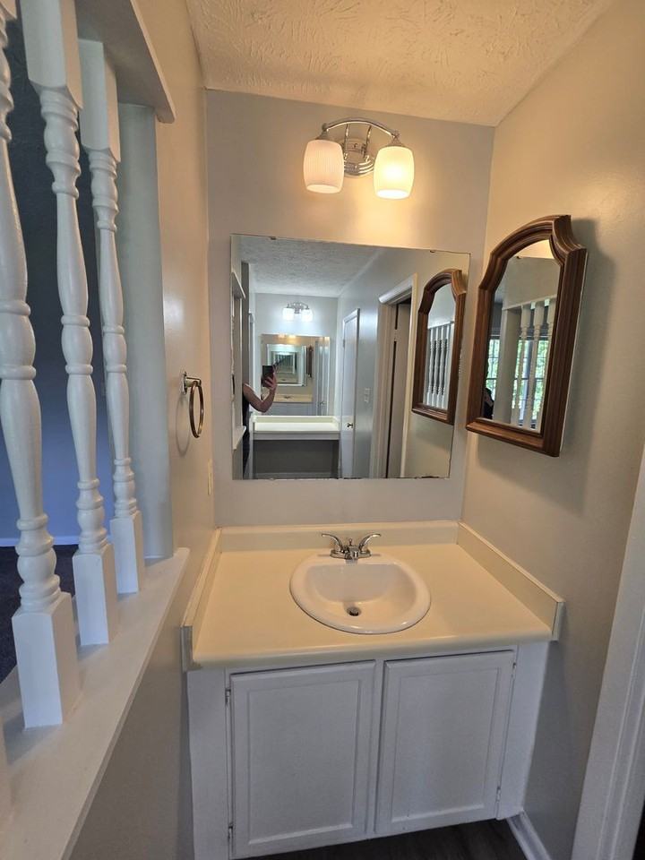 6824 Mahogany Rd - Photo 5 of 15