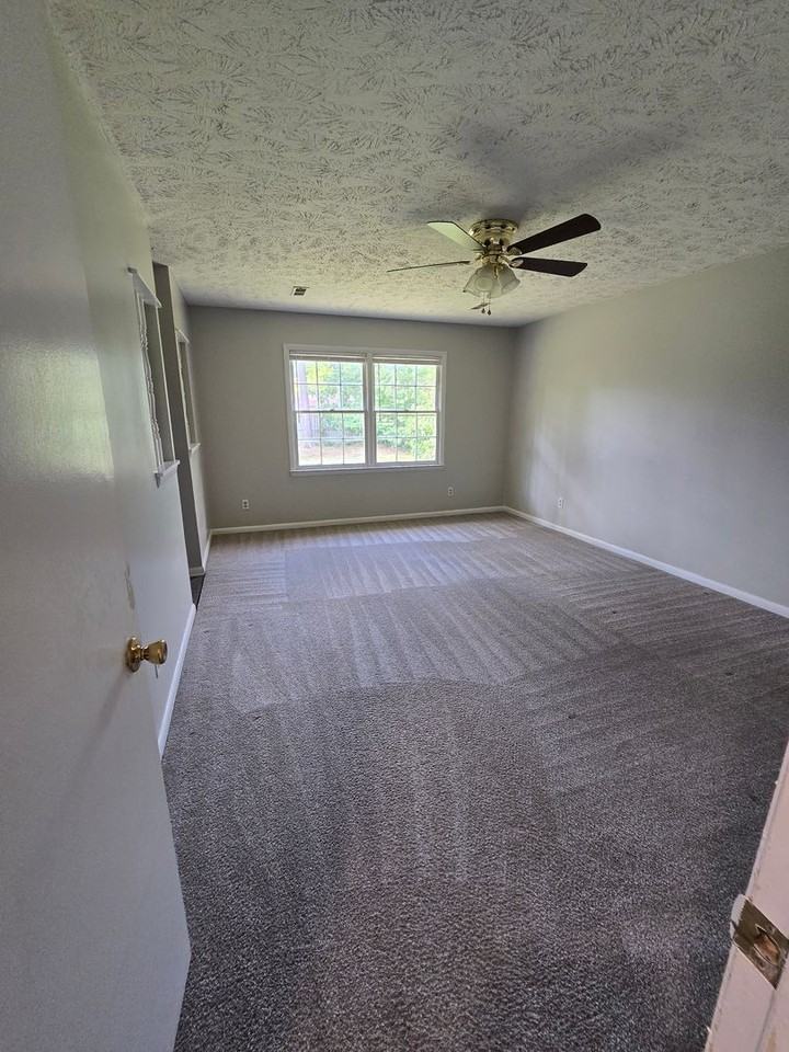 6824 Mahogany Rd - Photo 6 of 15