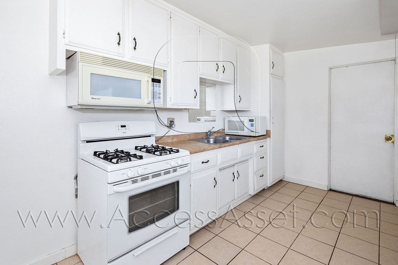 675 American Ave #2 - Photo 5 of 17