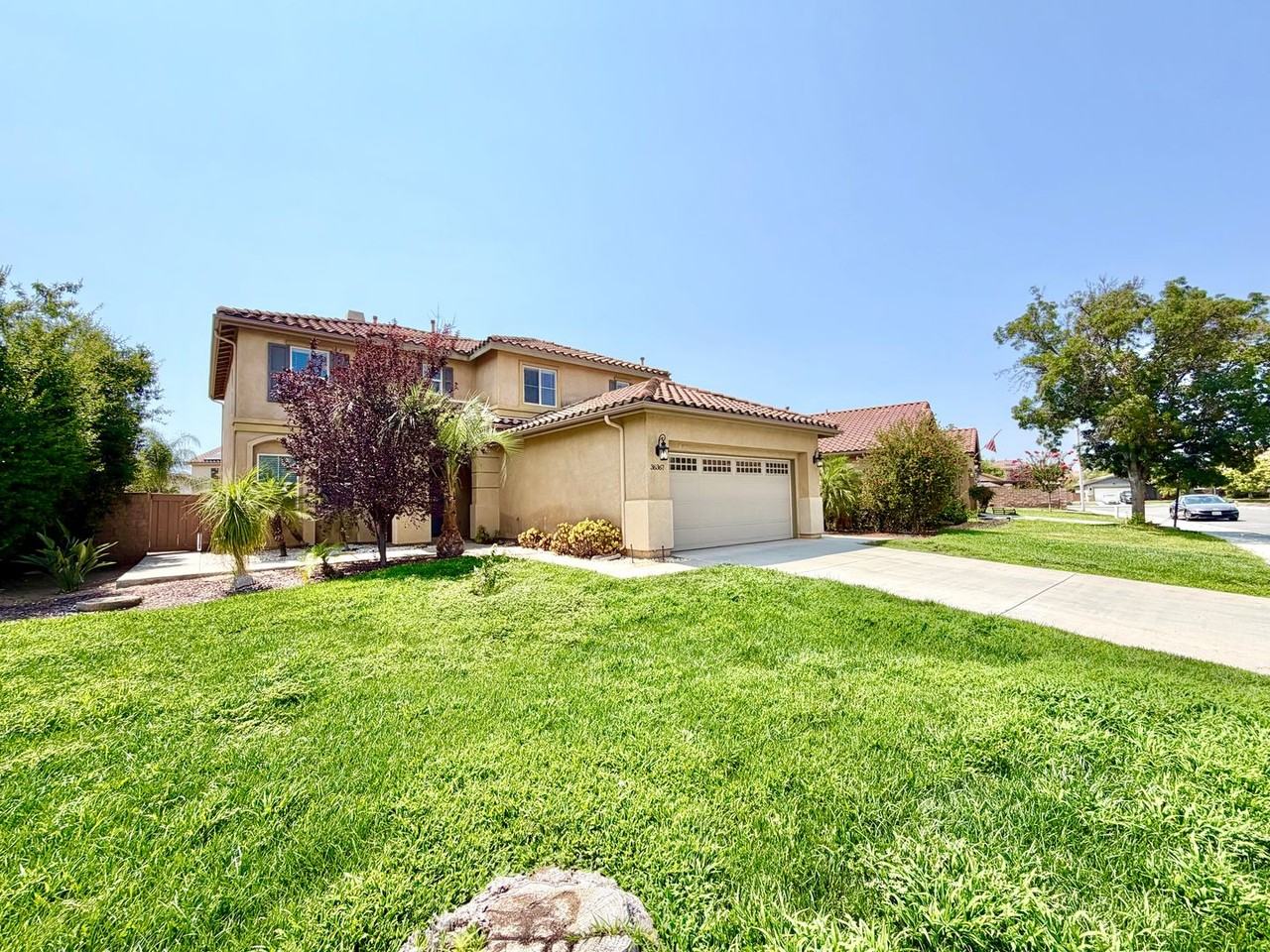36367 Sicily Ln - Photo 2 of 50