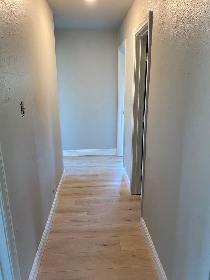 807 Raleigh Cir - Photo 7 of 12