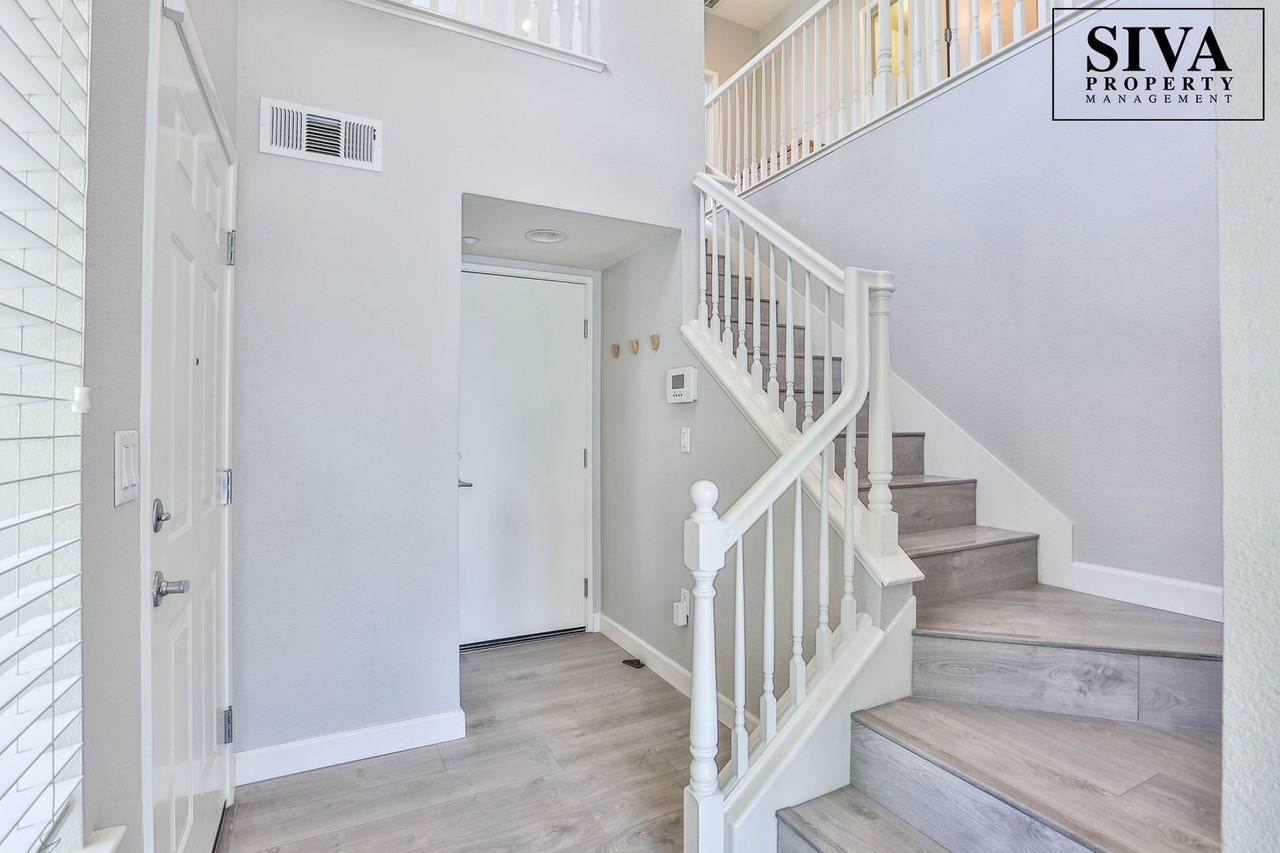 344 Jackson St - Photo 2 of 16