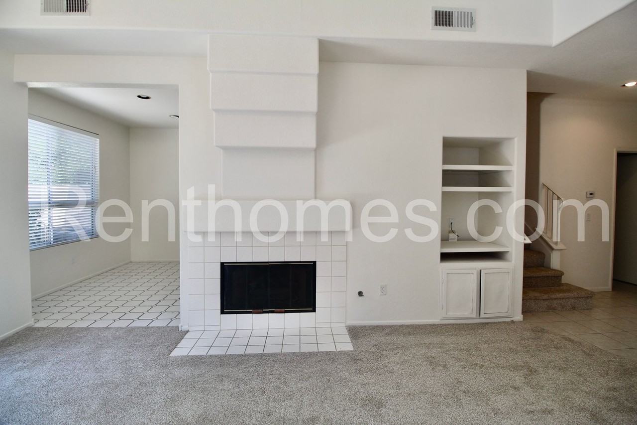 9411 Questa Pointe - Photo 3 of 23