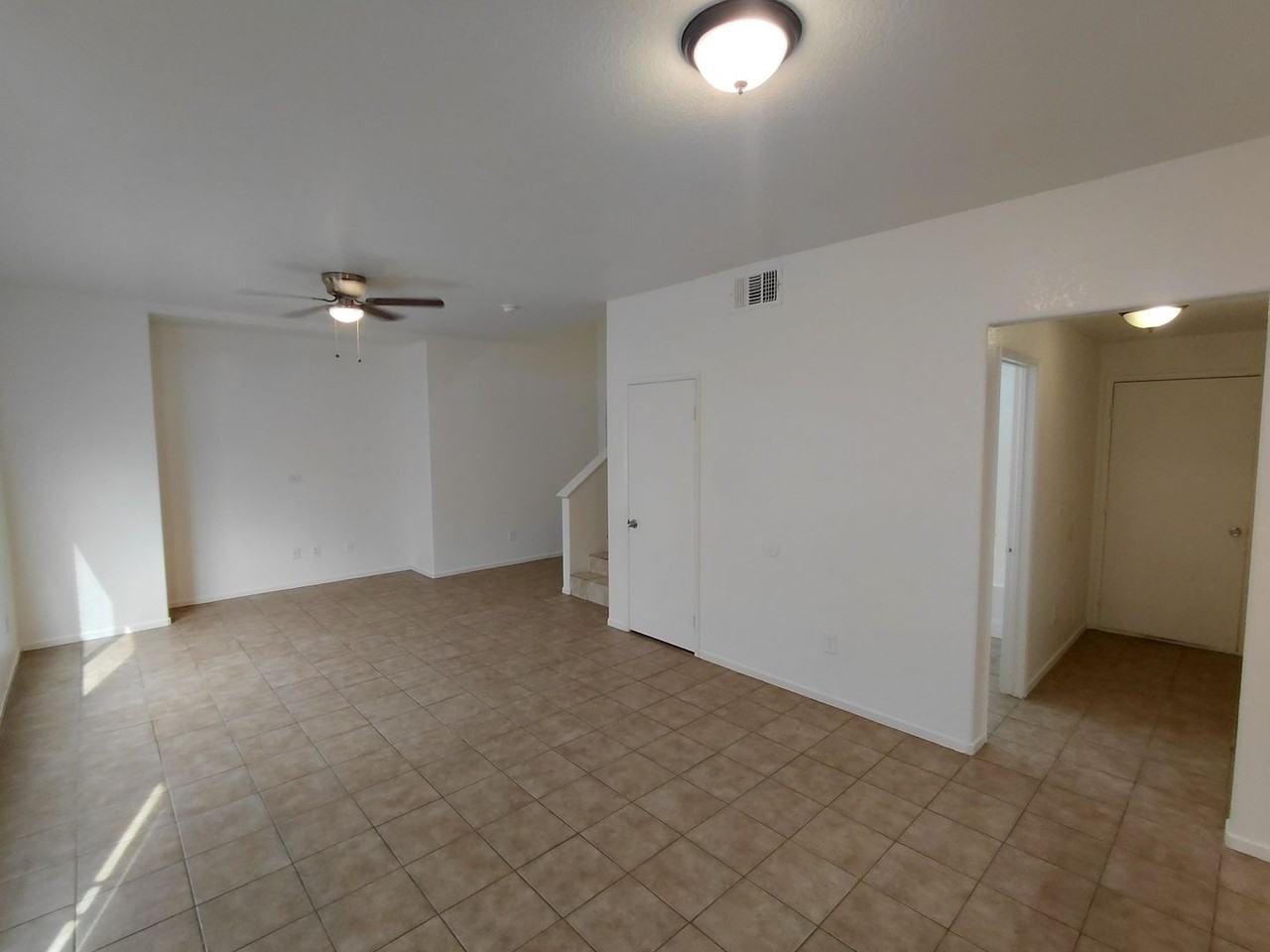 195 W Vallecito Ct - Photo 3 of 23