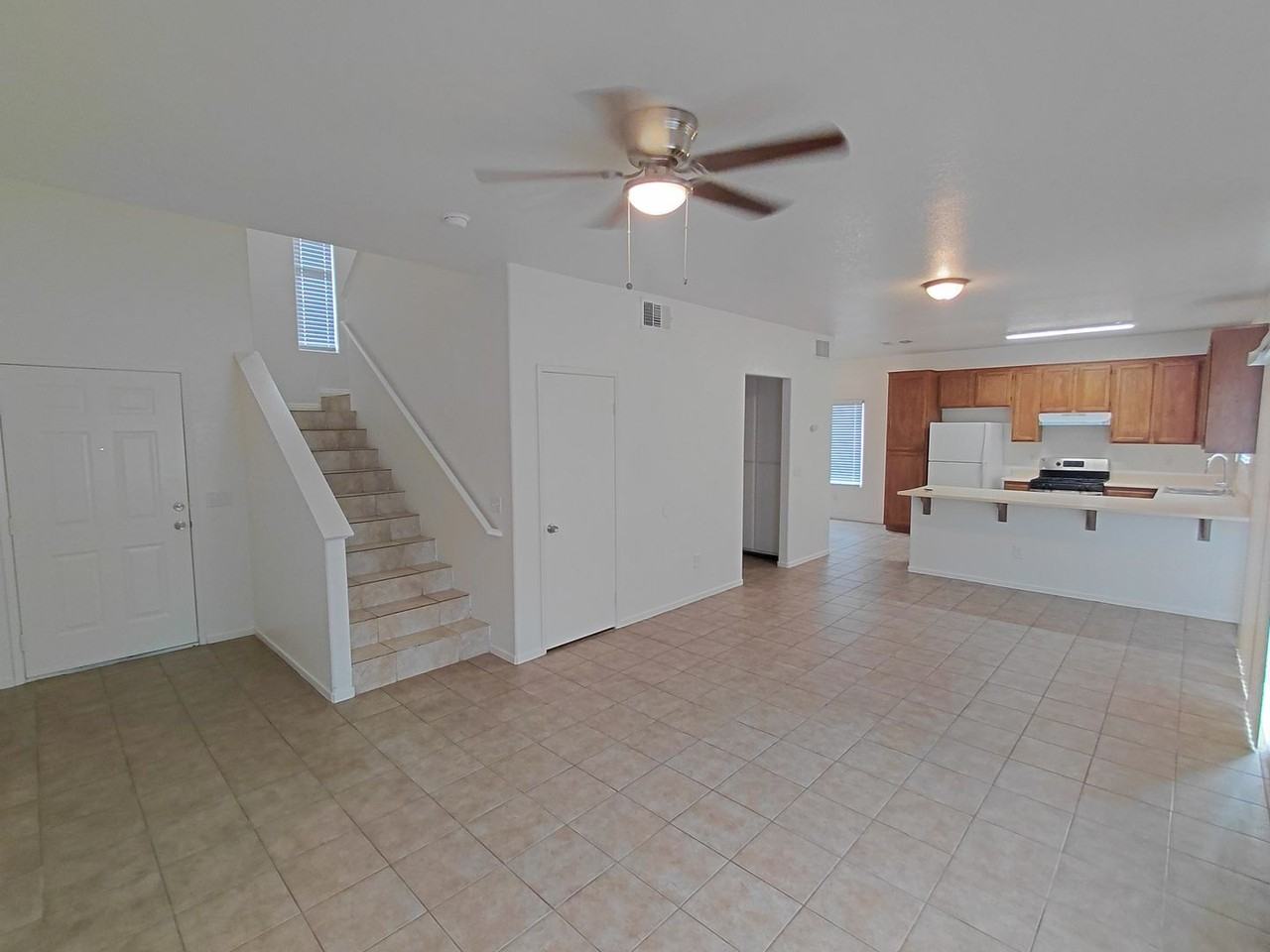 195 W Vallecito Ct - Photo 4 of 23