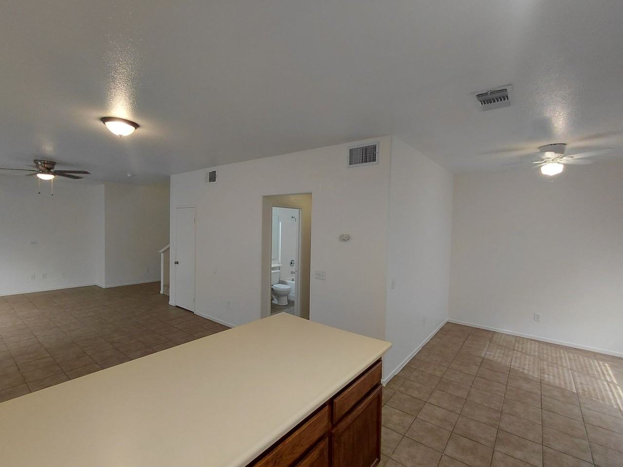 195 W Vallecito Ct - Photo 7 of 23