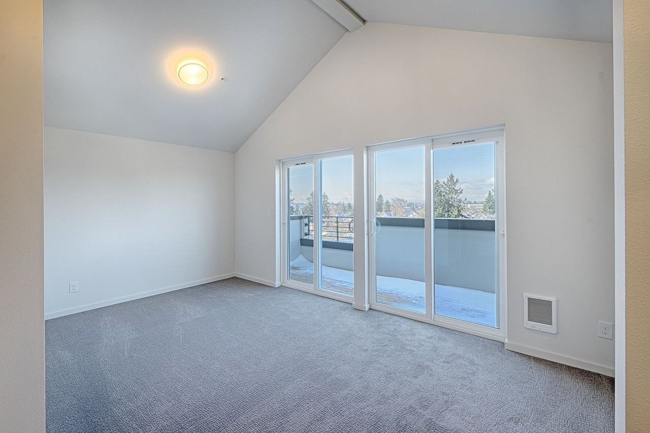 8025 15th Ave Nw - Photo 7 of 28