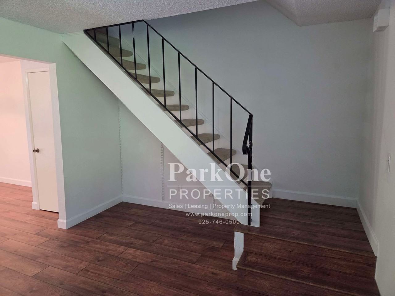 3270 Marlene Dr - Photo 4 of 18