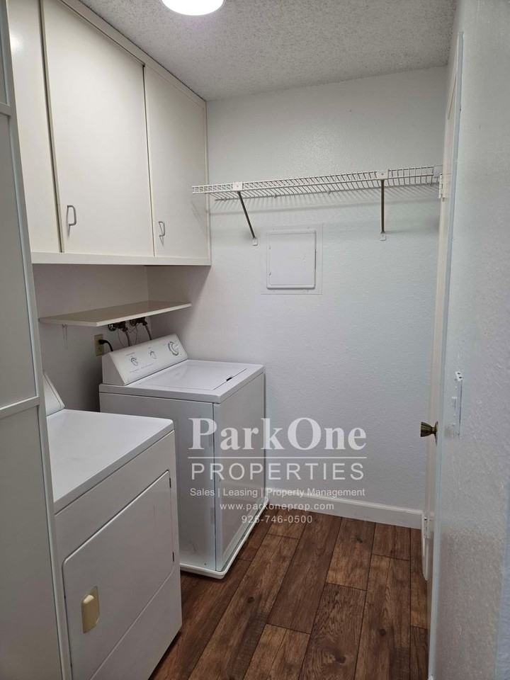3270 Marlene Dr - Photo 7 of 18