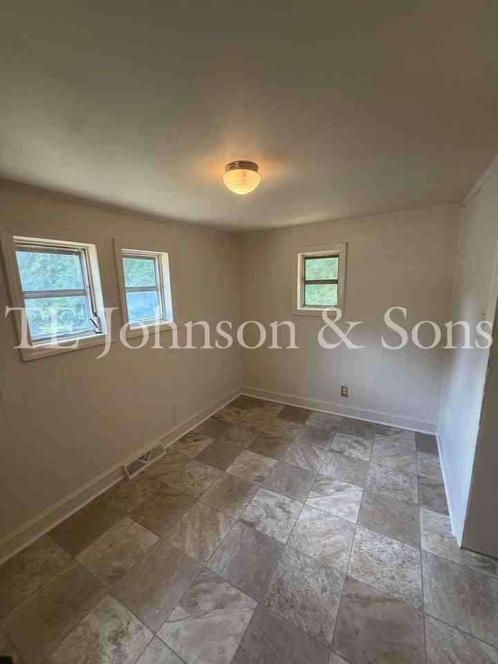 3616 Harvard Rd - Photo 6 of 29