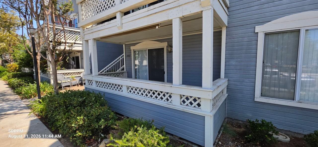 13927 Midland Rd - Photo 2 of 31