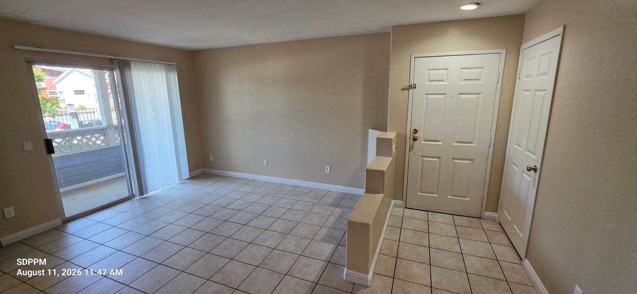 13927 Midland Rd - Photo 4 of 31