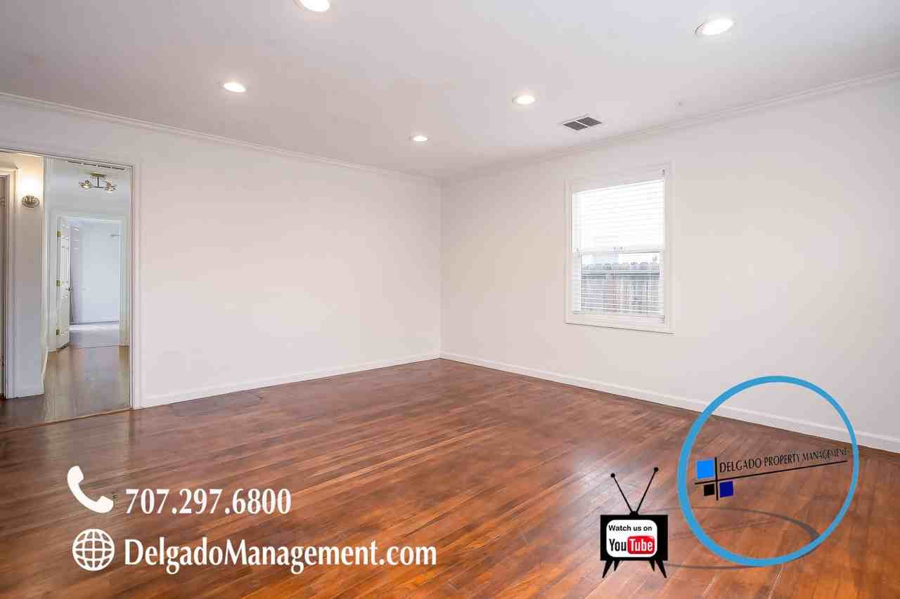 2425 Alameda St - Photo 3 of 22