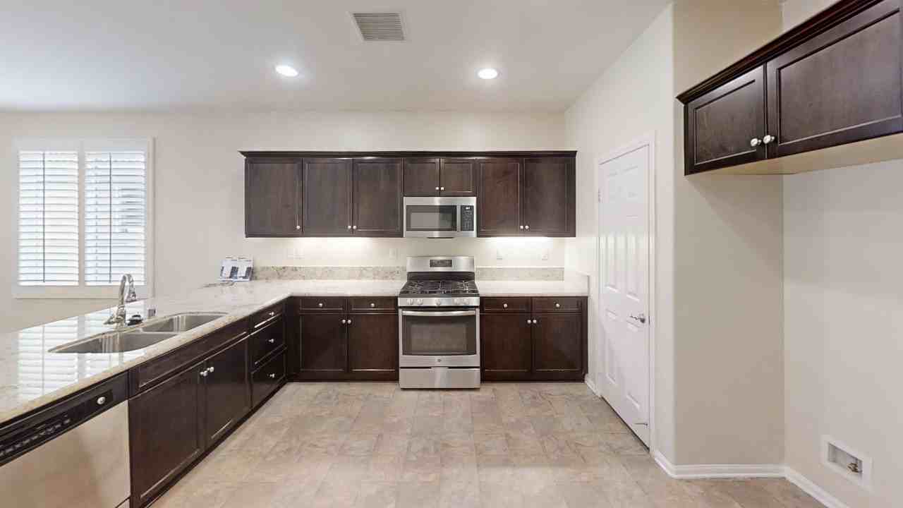 481 Harvard Peak - Photo 4 of 21