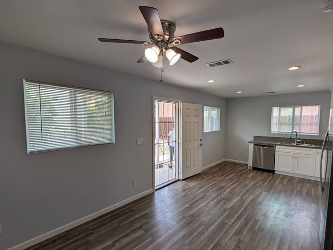 8302 Palm St #8302 - Photo 5 of 21