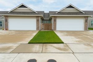 featured image of 12055/57 W Cora St