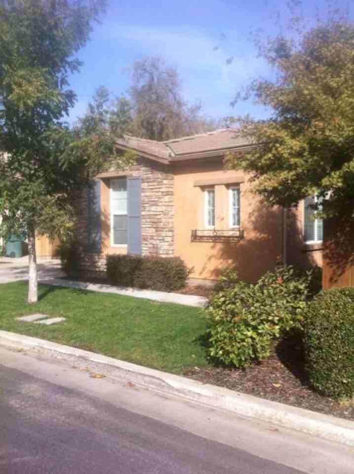 3300 N Tilden St - Photo 3 of 29
