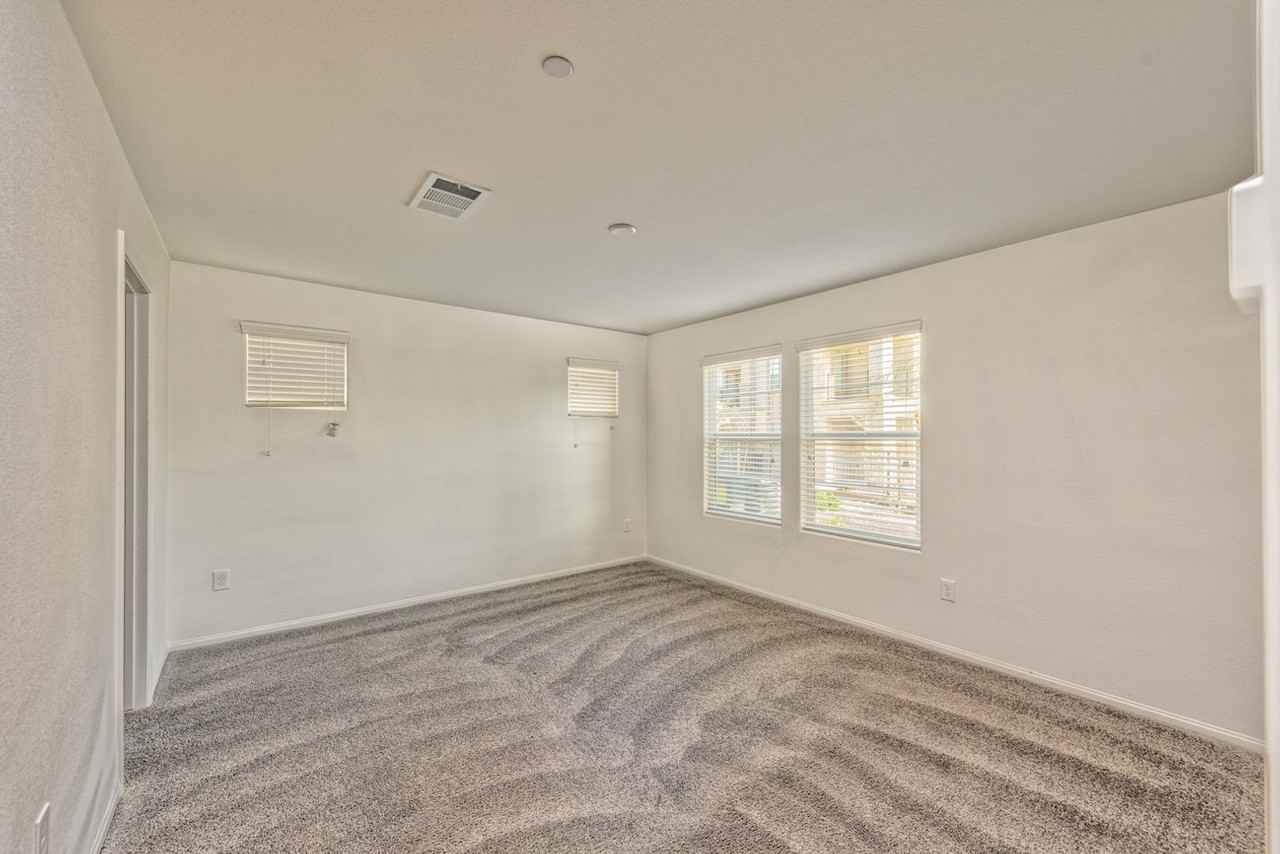 1116 Tektite Ave - Photo 5 of 15
