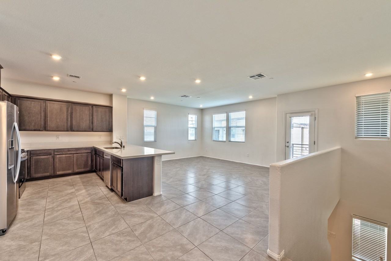 1116 Tektite Ave - Photo 6 of 15