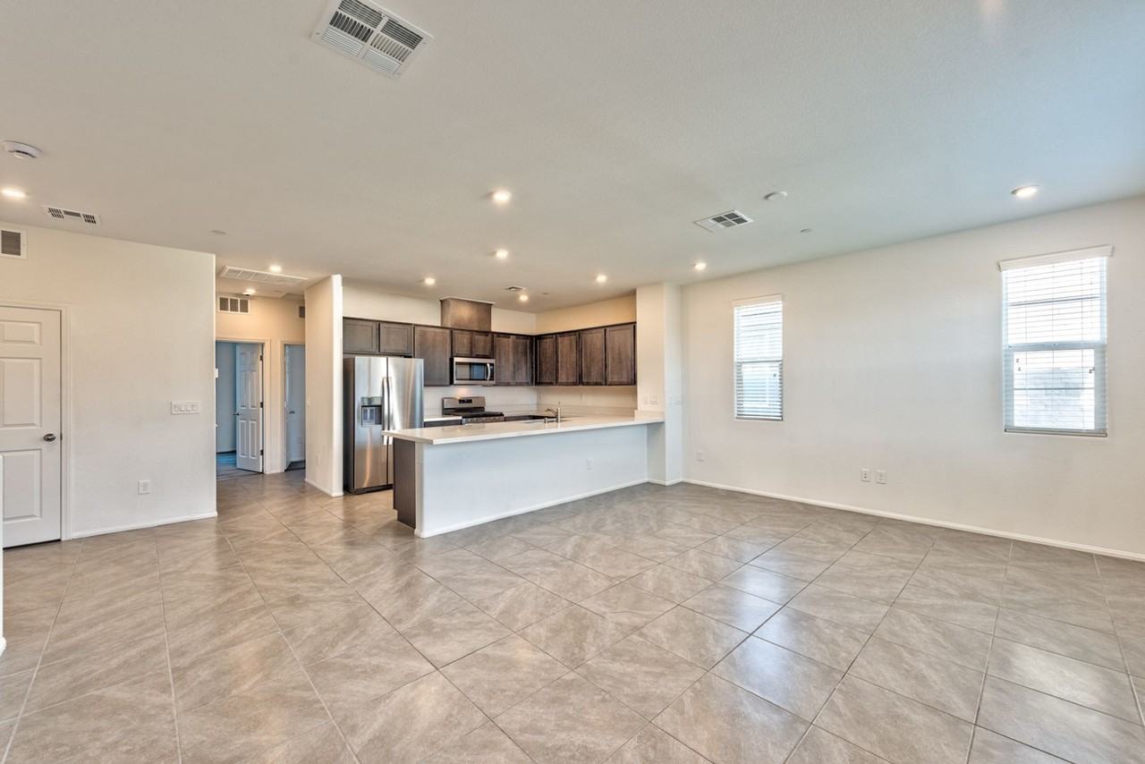 1116 Tektite Ave - Photo 7 of 15