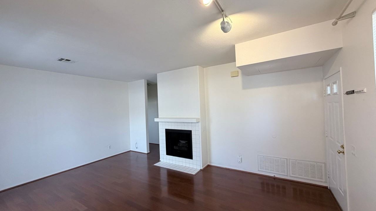 10878 Sabre Hill Dr #291 - Photo 2 of 11