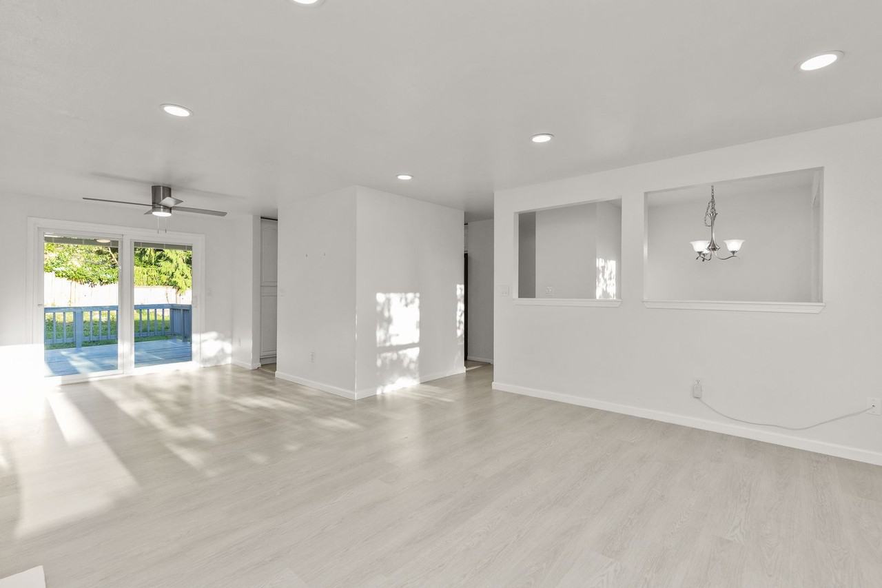 17723 23rd Ave Se - Photo 4 of 41
